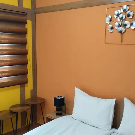 вишнева градина Guest house 3*