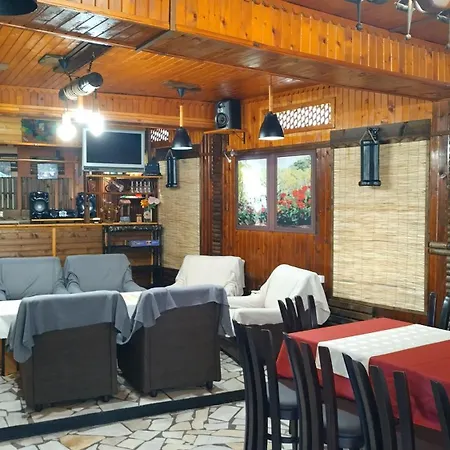 Vendégház вишнева градина Bresztnik