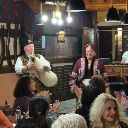 вишнева градина